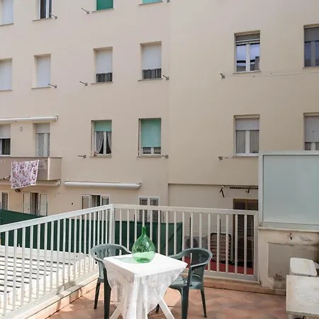 Lilla Apartment *